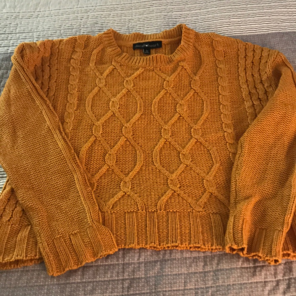 Cropped sweater , acrylic, size L, EUC - Picture 1 of 4